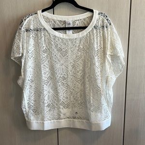 Cabi lace top with back snap, never worn